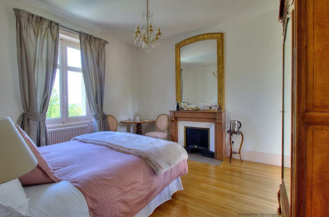 Le Clos des Fayettes : chambre d'hôtes 