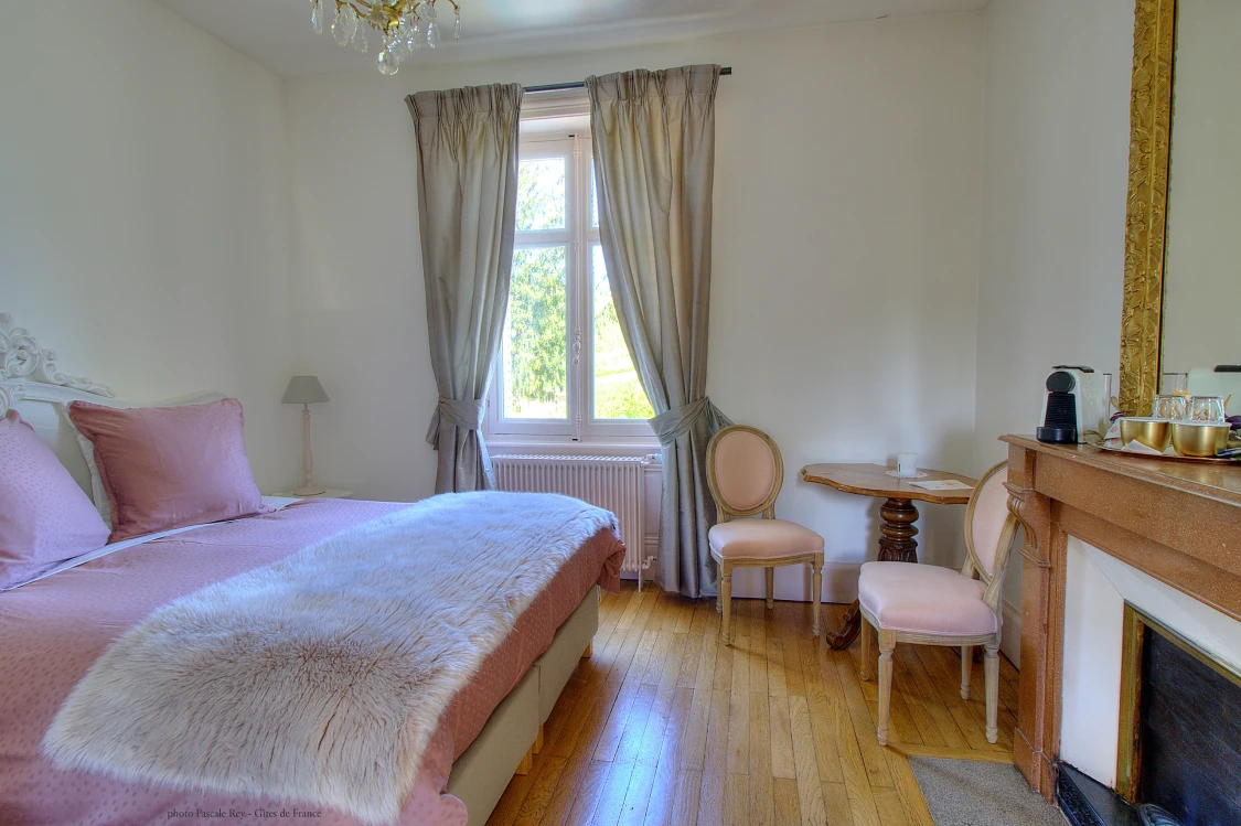 Le Clos des Fayettes : chambre d'hôtes 