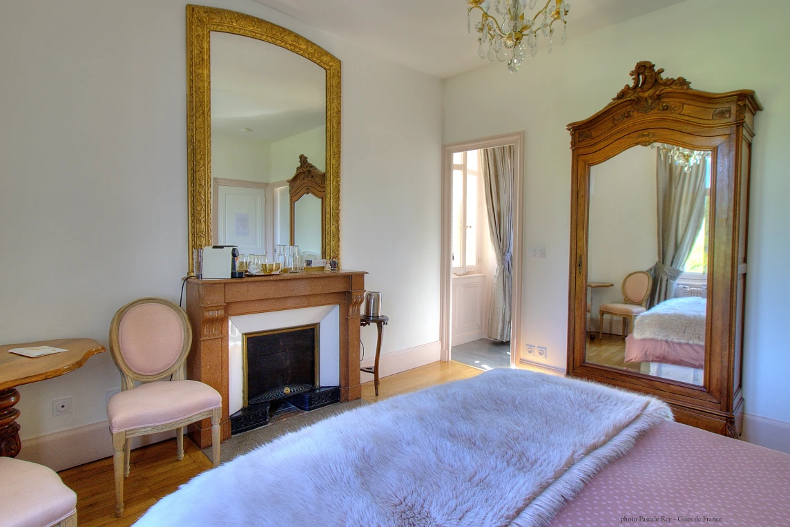 Le Clos des Fayettes : chambre d'hôtes 